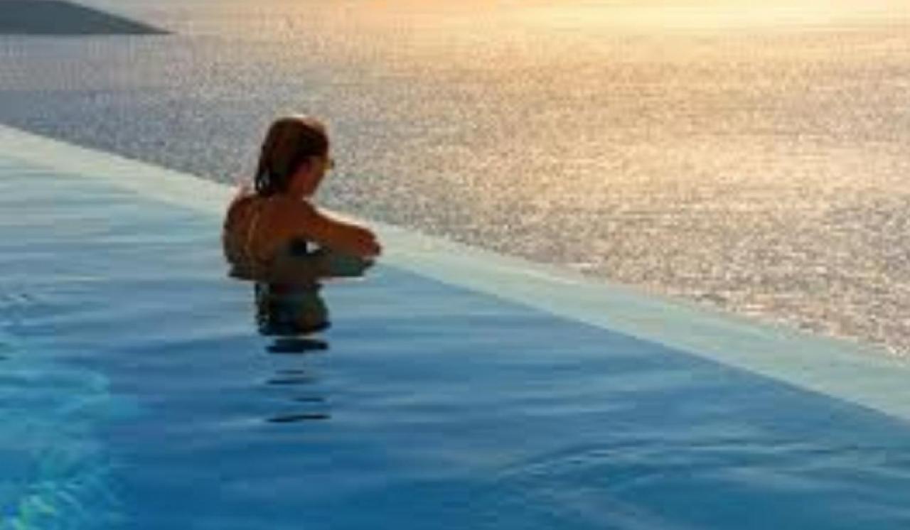 Blu Suite Cottage Sul Mare E Swimming Pool Tricase Extérieur photo